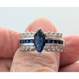 Cobalt Blue And Silvertone Ladies Ring Rhinestones